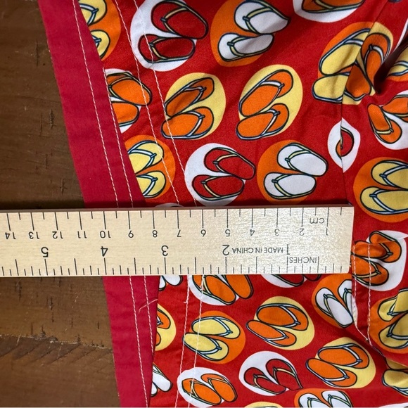 BNCI Colorful Patterned reversible shorts, size women’s 28, Velcro, preowned - Picture 4 of 8